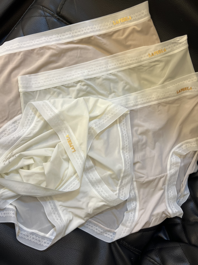 410-7 正品 冰丝无痕女士内裤 四条装 90-130斤均码