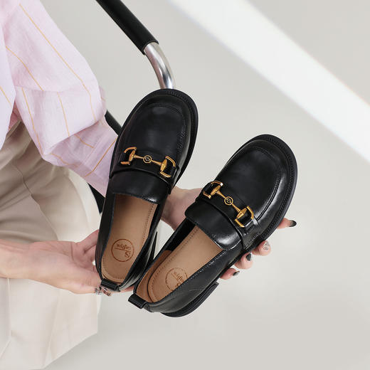 Safiya/索菲娅2024春季英伦学院风软底一脚蹬复古JK乐福鞋 SF41112048 商品图3