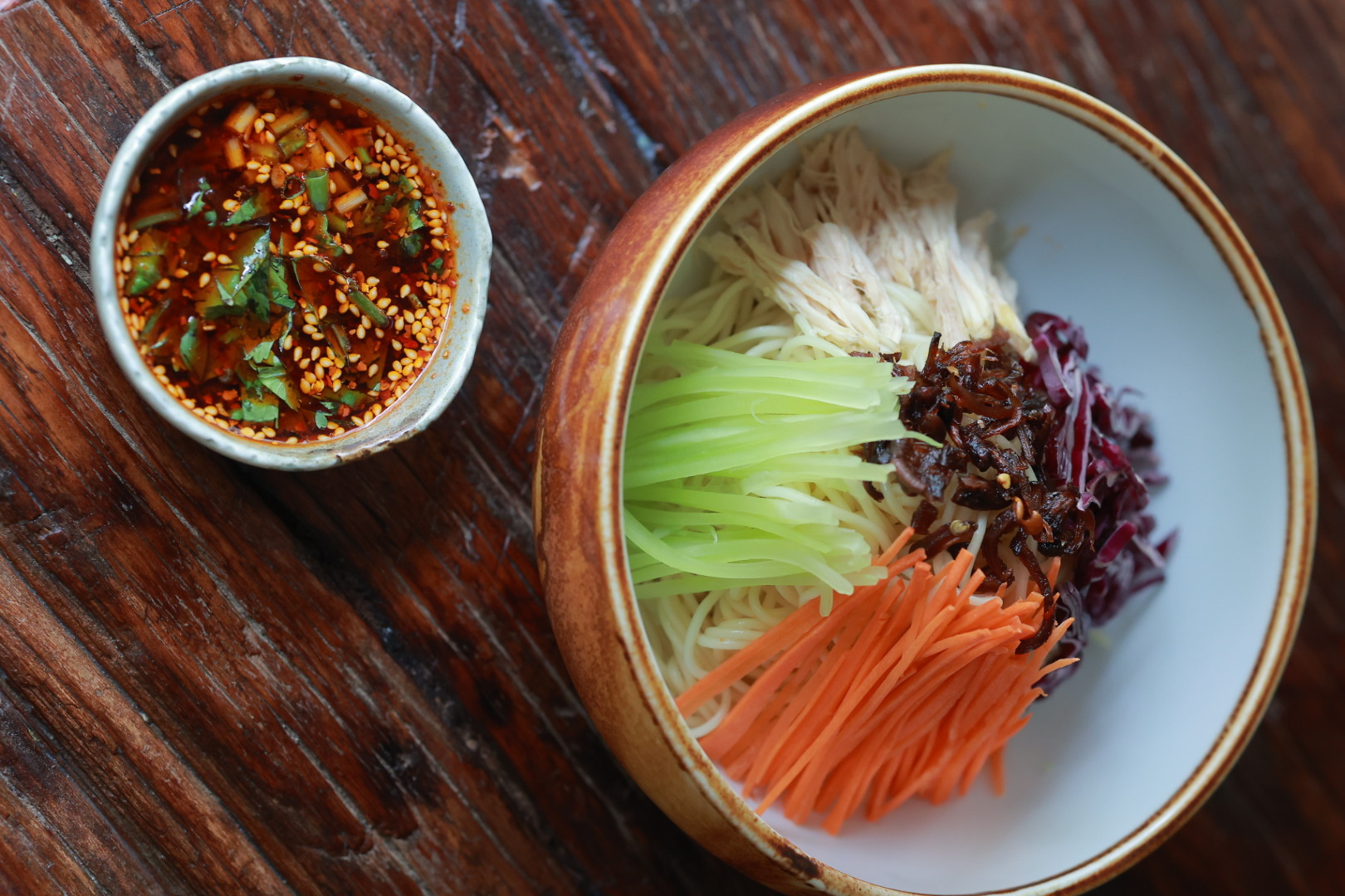 招牌 | 油鸡枞鸡丝凉面
