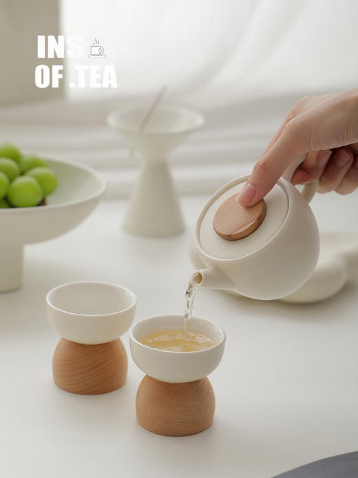 B-BFT2652 沐月巨轮云朵茶具套装 榉木杯座 奶油黄 商品图1