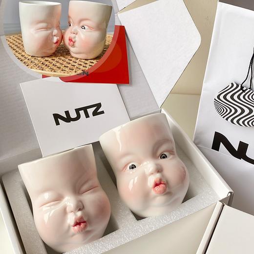 B-BL-02 柏路 纯手捏制娃娃脸杯“亲亲”(闭眼亲+睁眼亲)对杯款（亮光款） 商品图4