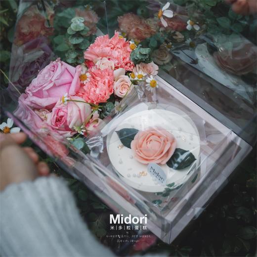 Flora女神礼盒 | 鲜花+蛋糕 商品图0