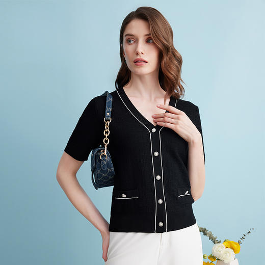 EITIE爱特爱夏季新款舒适轻薄透气V领修身显瘦短袖针织衫开衫B2401308 商品图5