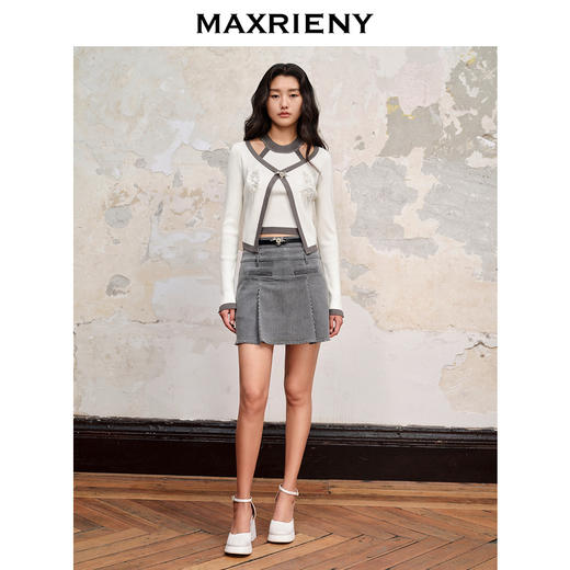 玛克门店发货：MAXRIENY国风新中式修身针织毛衫修身上衣格雷系穿搭(货号:MC88SW515) 商品图1