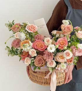 春山可望· 花篮