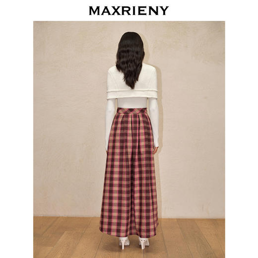 玛克门店发货：MAXRIENY复古优雅钉珠两件式毛衫(货号:MC88SW775) 商品图3