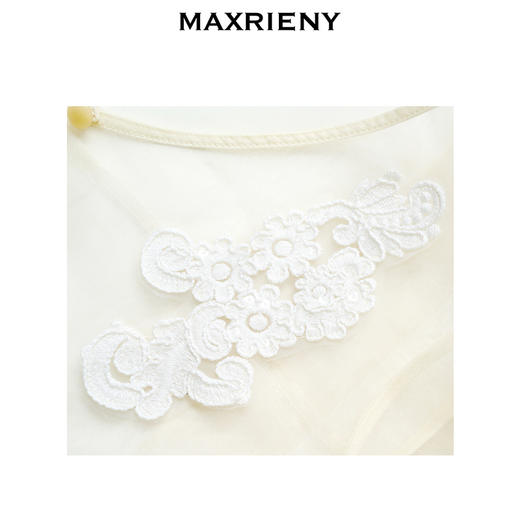 玛克门店发货：MAXRIENY精致优雅风藤蔓刺绣上衣(货号:MC85TP087) 商品图2
