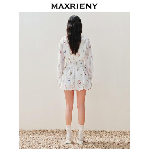 玛克门店发货：MAXRIENY精致休闲奇异花草防晒外套(货号:MC85JA059) 商品图3
