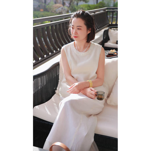 【抖音专属】宽肩吊带(24718365凝脂) 商品图2