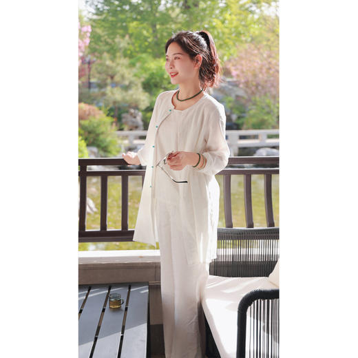 【抖音专属】圆领衬衫（20710384B-山矾） 商品图3