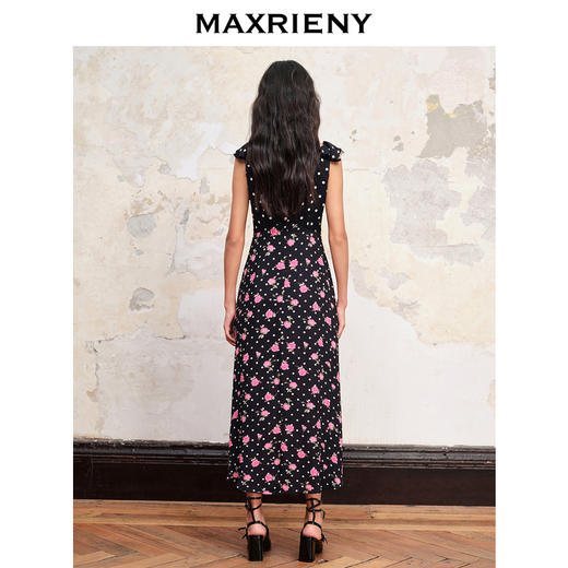 玛克门店发货：MAXRIENY黑底粉花飞飞袖吊带连衣裙(货号:MC88DR548) 商品图3
