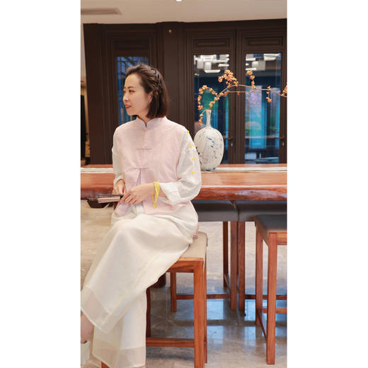 【抖音专属】圆领衬衫（1832524B-皦玉） 商品图0