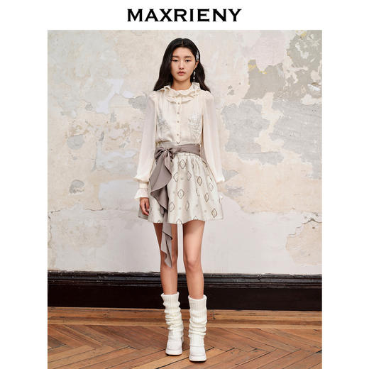 【商场同款】MAXRIENY国风廓形蓬蓬半裙2023秋冬新款高腰a字裙(货号:MC88SK514) 商品图1
