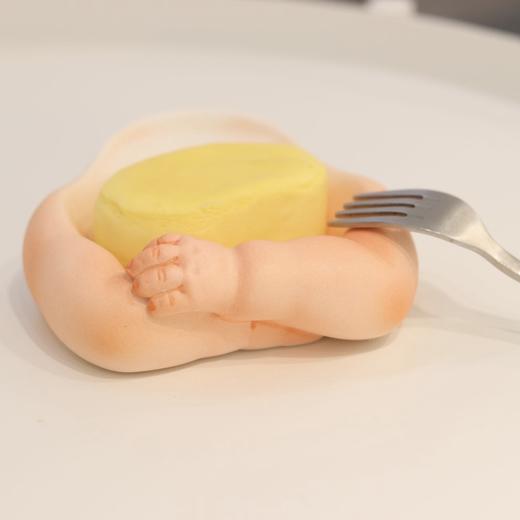 B-BL-03 柏路 纯手捏制娃娃脸杯 “挤”(捶右脸)款+杯垫（亮光款） 商品图3