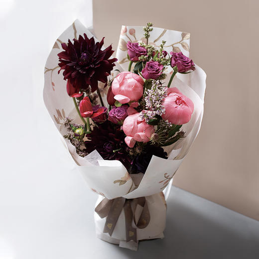 母亲节95折优惠两件套｜樱桃奶油味夏洛特蛋糕（纯动物奶油）+「MAMA」花束 商品图2