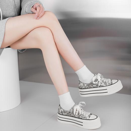 西村名物2024年春季新款厚底平跟舒适休闲小板鞋运动鞋T24AM13571 商品图1