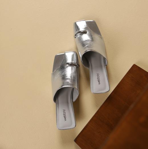 westory年夏季新款小中跟包头露趾纯色凉拖鞋W24BJ61861 商品图2