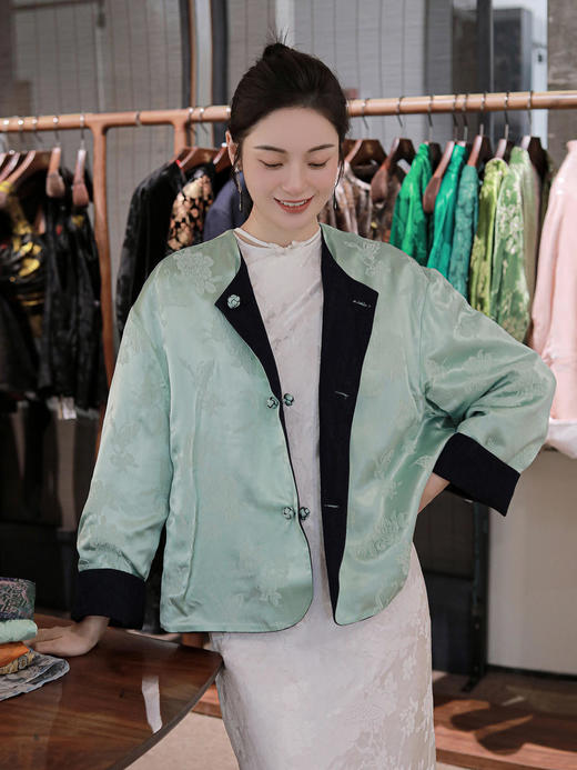 盛唐牡丹 |牛仔配艾绿冠乐绉双面穿外套 商品图3