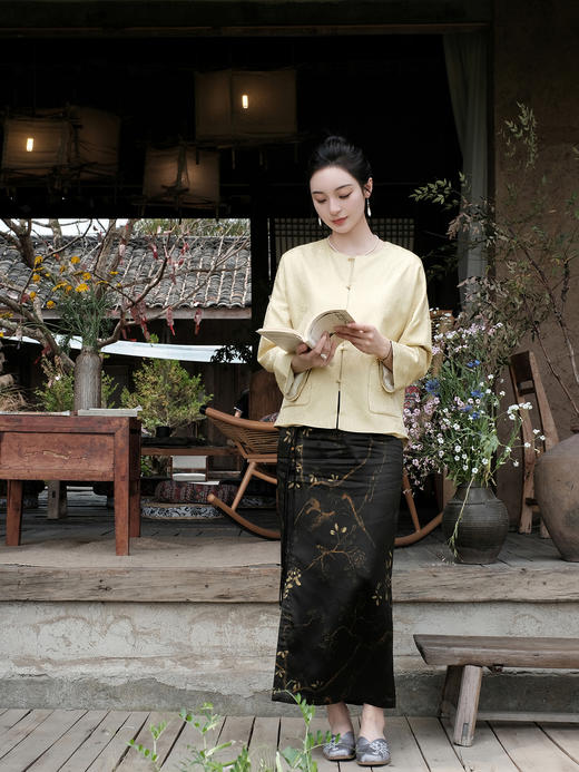 盛唐婧 |真丝花罗彩蝶纷飞提花上衣-黄色 商品图11