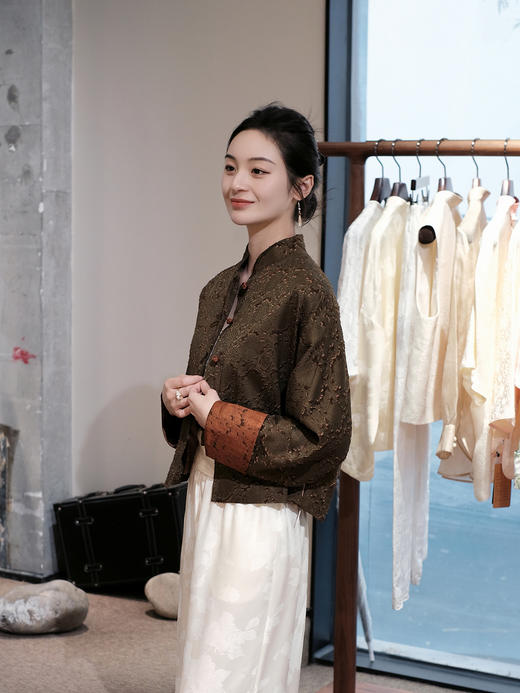 盛唐婧|香云纱剪花工艺经典款外套 商品图3