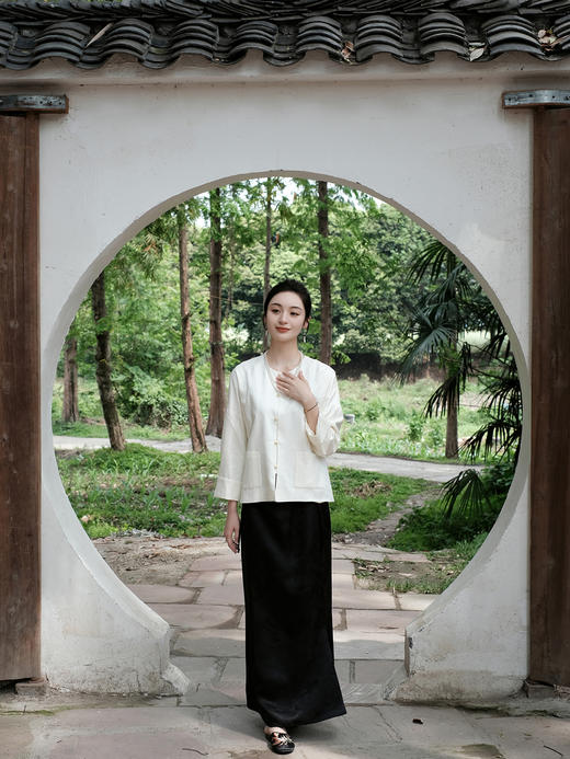 盛唐婧 |真丝花罗彩蝶纷飞提花上衣-白色 商品图6