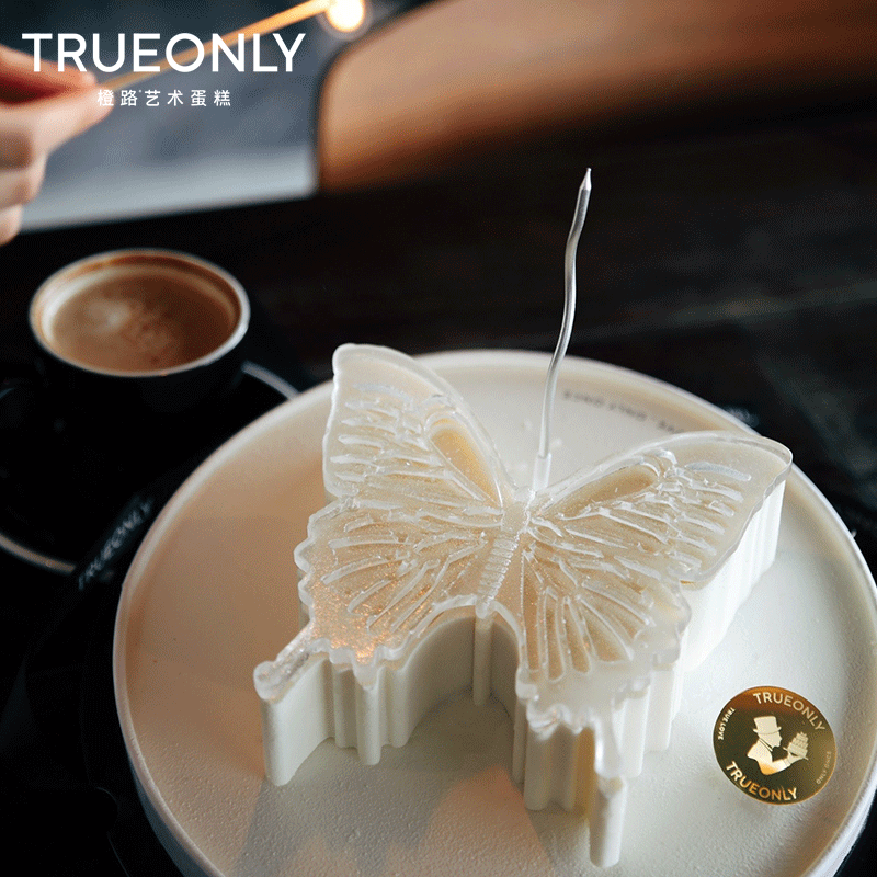 【海伦娜】雪羽流光，珠白蝴蝶绮梦