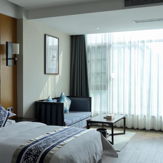 避暑贵州 | 黔西南兴义峰林悦山酒店旅居套餐，￥1199元起/单人7晚，2人起订，可选15/30晚旅居套餐 商品图3