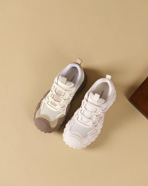 westory春季休闲厚底轻便舒适圆头百搭老爹鞋板S24CM74271 商品图2