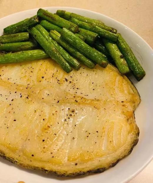 【需预定】法国银鳕鱼 银鳕鱼富含DHA、Omega-3与优质蛋白，宝宝辅食也特别适合。 商品图0