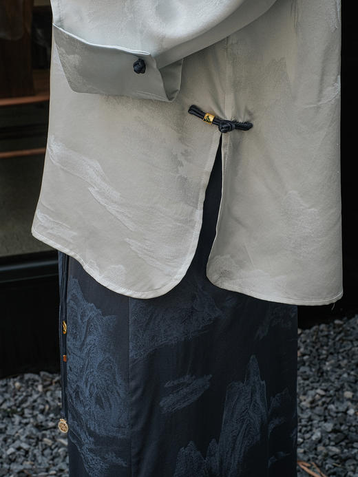 STJINGx凯喜雅x故宫 |千里江山婵欣Y字领上衣 商品图3