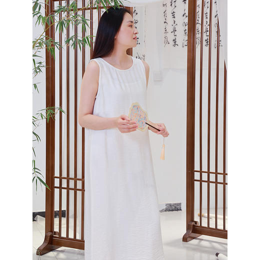 【抖音专属】宽肩吊带（24718309-缟羽） 商品图1