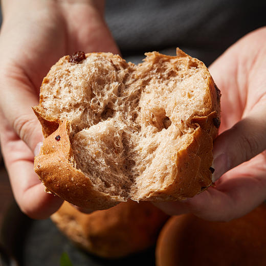 全麦核桃果干软欧 220g 商品图3