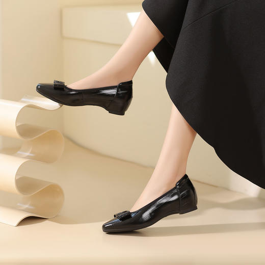 西村名物2024年夏季新款平底小圆头蝴蝶结饰扣浅口单鞋T24AE13641 商品图1