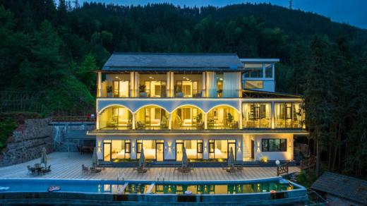 【眉山洪雅-232号民宿】12房湖畔民宿，可单房预定，无边际泳池，瓦屋山、篝火、地暖、避暑玩水、赏雪、枫叶、雅女湖旁的湖畔民宿lhys 商品图1