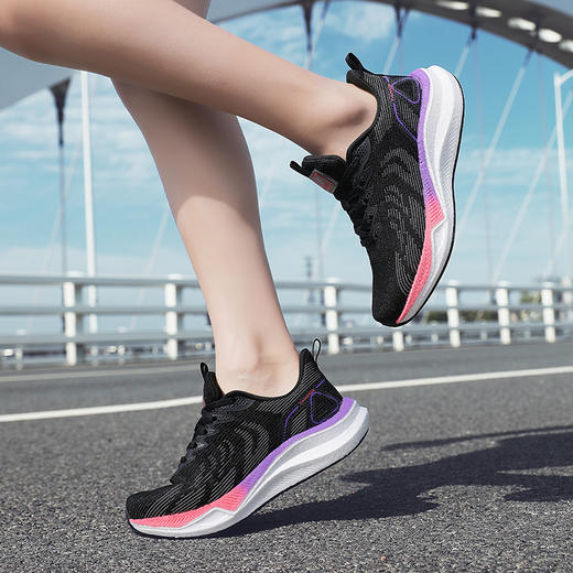 热卖中！！现货！【脚宽脚背高，拍大一码】CAMSSOO美骆世家碳板缓震Boost科技爆米花运动跑鞋 男女款都有 商品图5