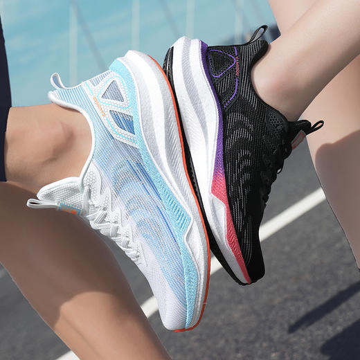 热卖中！！现货！【脚宽脚背高，拍大一码】CAMSSOO美骆世家碳板缓震Boost科技爆米花运动跑鞋 男女款都有 商品图6