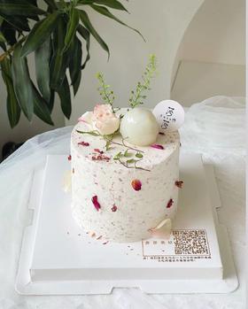 玫瑰荔枝蛋糕（提前24小时预订）