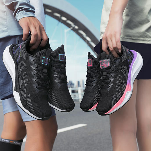 热卖中！！现货！【脚宽脚背高，拍大一码】CAMSSOO美骆世家碳板缓震Boost科技爆米花运动跑鞋 男女款都有 商品图1