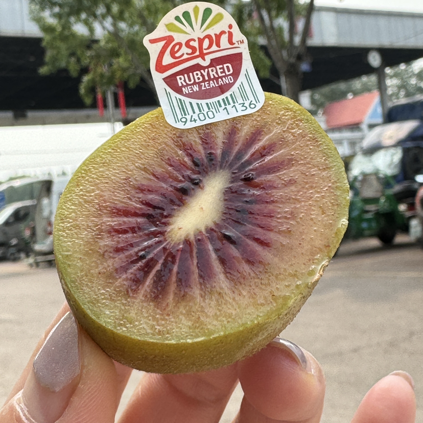 ļ