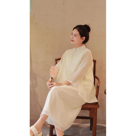 【抖音专属】连衣裙（24707404凝脂） 商品图0