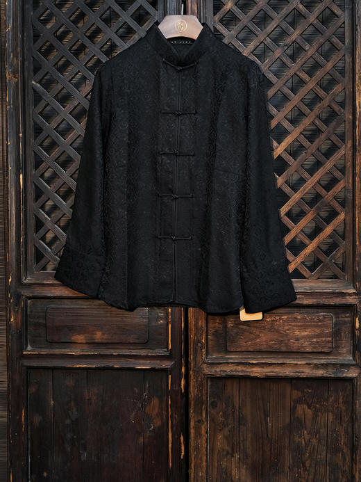 盛唐婧 |真丝花罗百搭对襟衬衫-黑色 商品图3