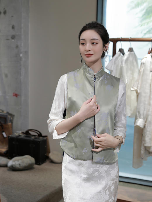 瑕疵 |盛唐牡丹 |孔雀蓝交织提花真丝马甲[特价品](特殊商品不退不换) 商品图8