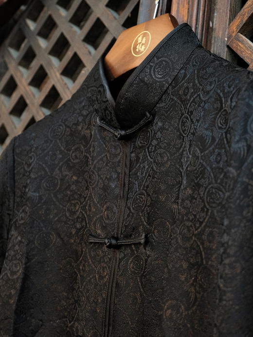 盛唐婧 |真丝花罗百搭对襟衬衫-黑色 商品图4