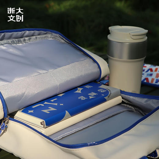 【浙大文创】浙江大学双肩包-白色 商品图2