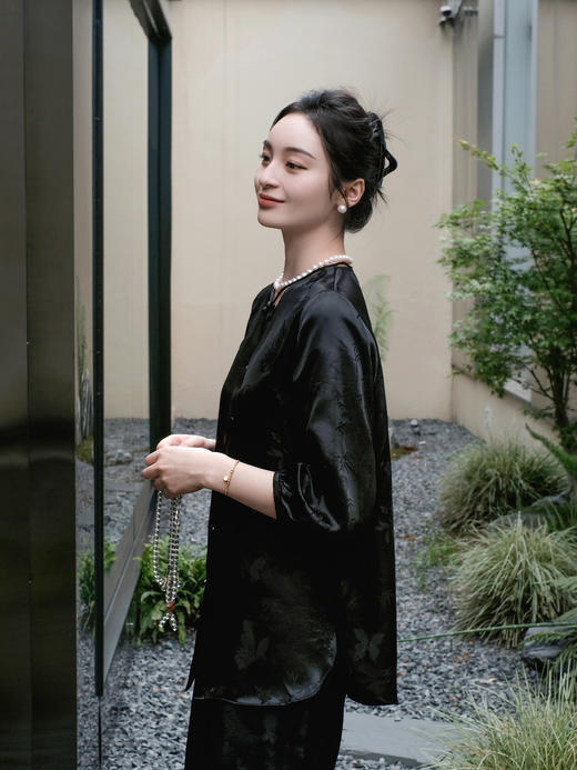 盛唐婧 |提花真丝缎七分袖气质上衣-黑色 商品图12