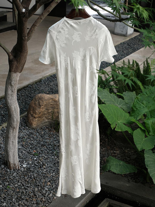 瑕疵 |盛唐牡丹 |梅兰竹菊冠乐绉短袖旗袍裙[特价品](特殊商品不退不换) 商品图10