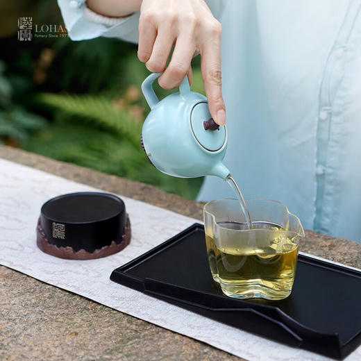 【样品特惠4.5折，仅1套无原包装，无货退款】陆宝泡茶套装带茶盘家用茶具陶瓷功夫礼品玻璃杯太鲁阁之美博物馆藏品 天青色茶礼(礼盒装) 10头 商品图3