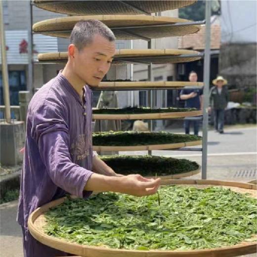 【益品茶房】谦益&三生谷联名 杭州野放茶园 红茶100g 一芽一叶  口感醇厚 商品图4
