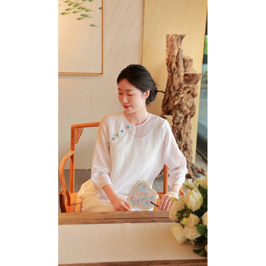 【线上专属】斜襟连衣裙（24707379山矾） 商品图1