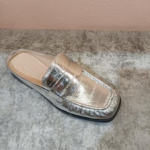 村名物2024春季新款法式百搭优雅单鞋女U24AH11741 商品图1